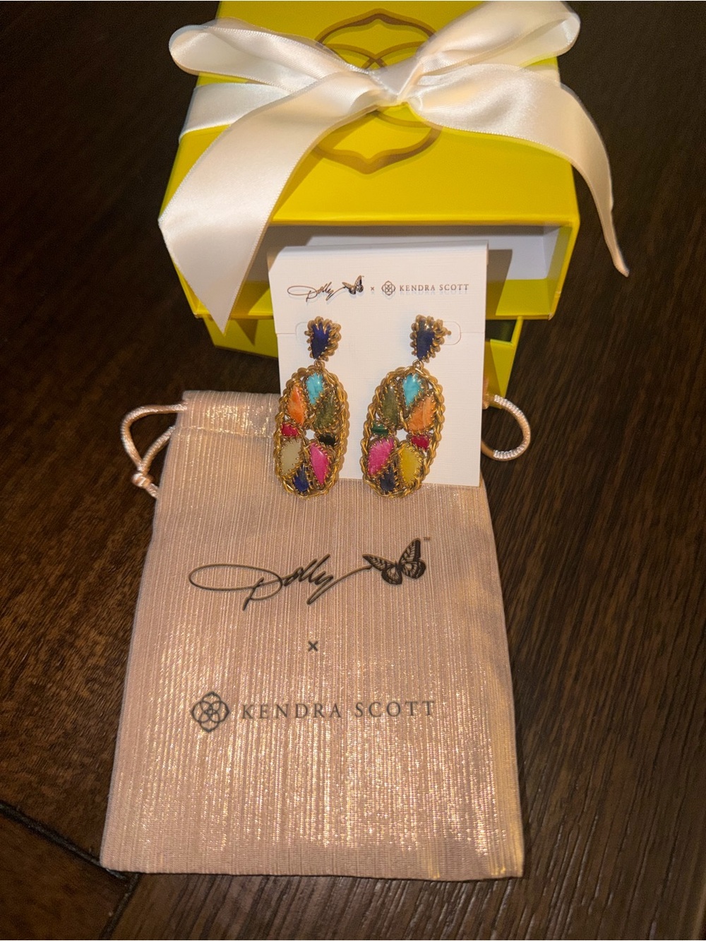 Dolly Parton Kendra Scott earrings - Picture 2 of 5
